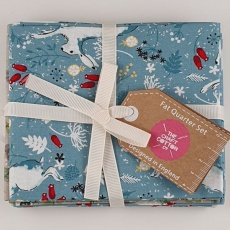 Christmas Hare & Robin - Fat Quarter Collection